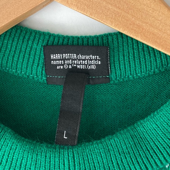 Harry Potter Slytherin Christmas Crew Neck Sweater - Picture 4 of 7